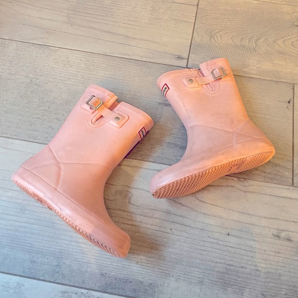Hunter Shoes Girls Hunter Bubblegum Pink Rain Boots Size 2 Poshmark